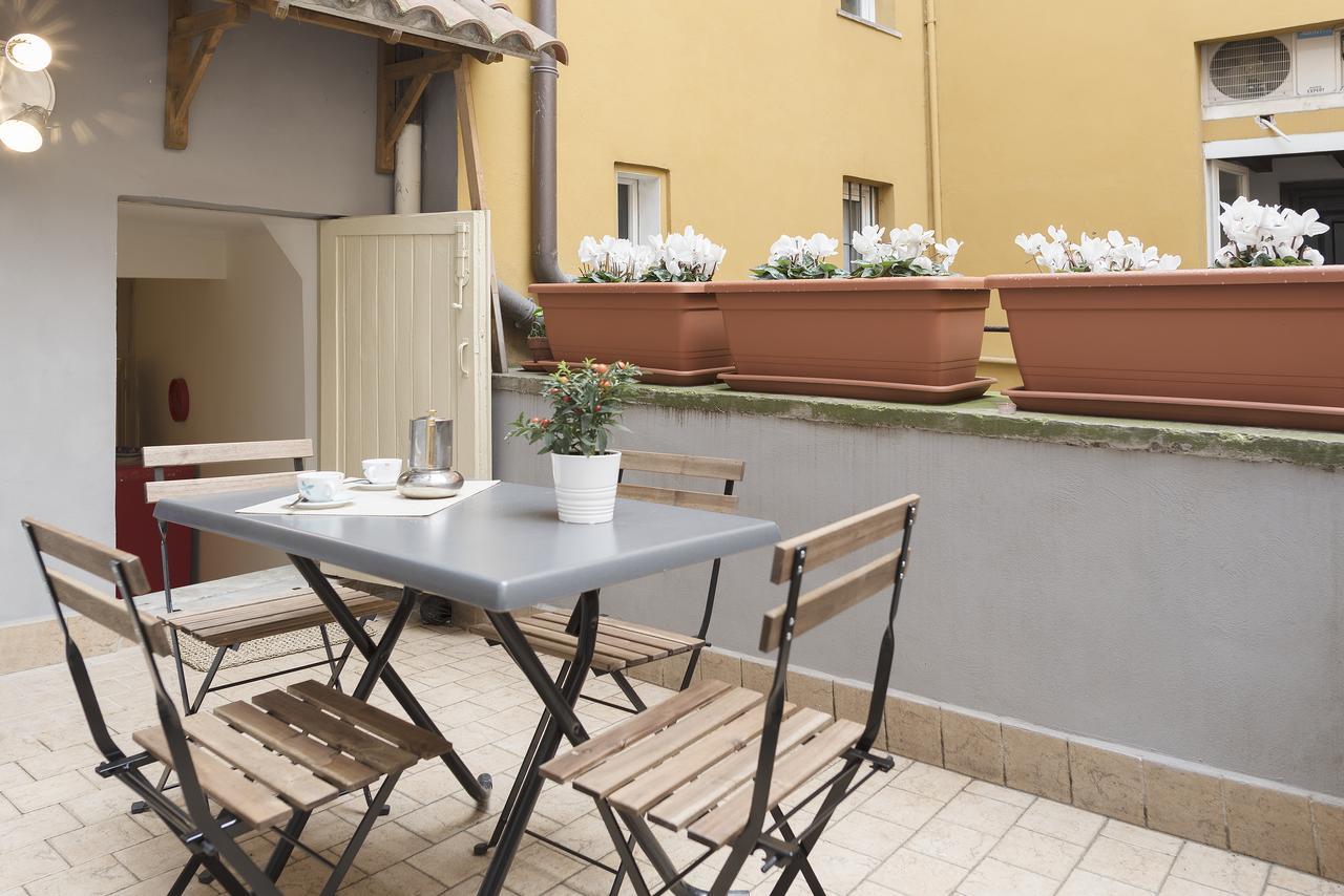 Campo De' Fiori Central Flat Rome Luaran gambar